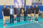 مدیر کل دامپزشکی استان کرمان از والیبالیست های قهرمان این اداره کل تقدیر کرد