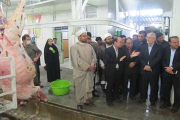 گزارش تصویری: مراسم بهره برداری از اتاق پیش سرد کن و بهسازی جدید کشتارگاه زرند با حضور مدیر کل دامپز