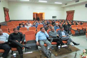 گزارش تصویری: برگزاری مراسم روز بزرگداشت شهداء و  سخنرانی مدیر کل دامپزشکی استان در جمع کارمندان ادا