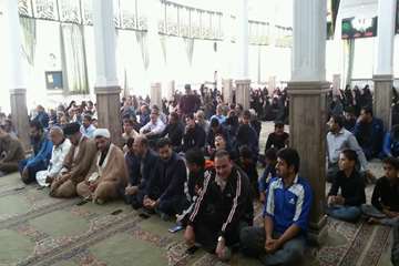 گزارش تصویری: همایش پیاده روی خانوادگی به مناسبت هفته دفاع مقدس در شهرستان راور با حضور مدیر کل دامپ