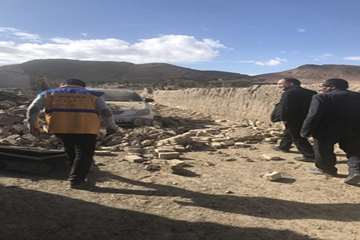 گزارش تصویری: بازدید مدیر کل دامپزشکی استان کرمان از مناطق زلزله زده شهرستان کوهبنان