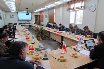 گزارش تصویری: برگزاری جلسه آنفلوآنزای فوق حاد پرندگان در محل اداره کل دامپزشکی استان کرمان 