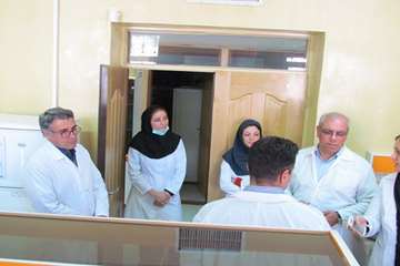 گزارش تصویری : بازدید دکتر زرابی و دکتر نامداری معاونت غذا و دارو دانشگاه علوم پزشکی از آزمایشگاه مر