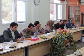 گزارش تصویری  جلسه کمیته ارتقاء شیر استان برگزار شده در محل اداره کل دامپزشکی استان کرمان