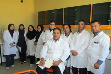 برگزاری کلاس آموزشی ویژه مسئولین آزمایشگاههای دامپزشکی شهرستان کرمان در خصوص ازمایش mrt شیر