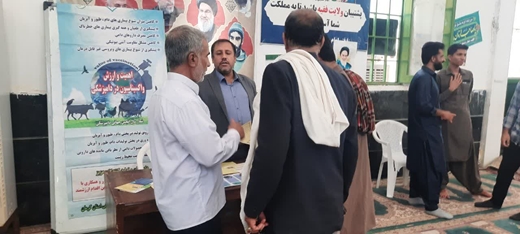 برگزاری میز ارتباطات مردمی اداره دامپزشکی شهرستان ریگان در نماز جمعه 