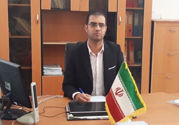 مایه کوبی رایگان جمعیت دام سبک و سنگین شهرستان کوهبنان علیه بیماری تب برفکی توسط اداره دامپزشکی