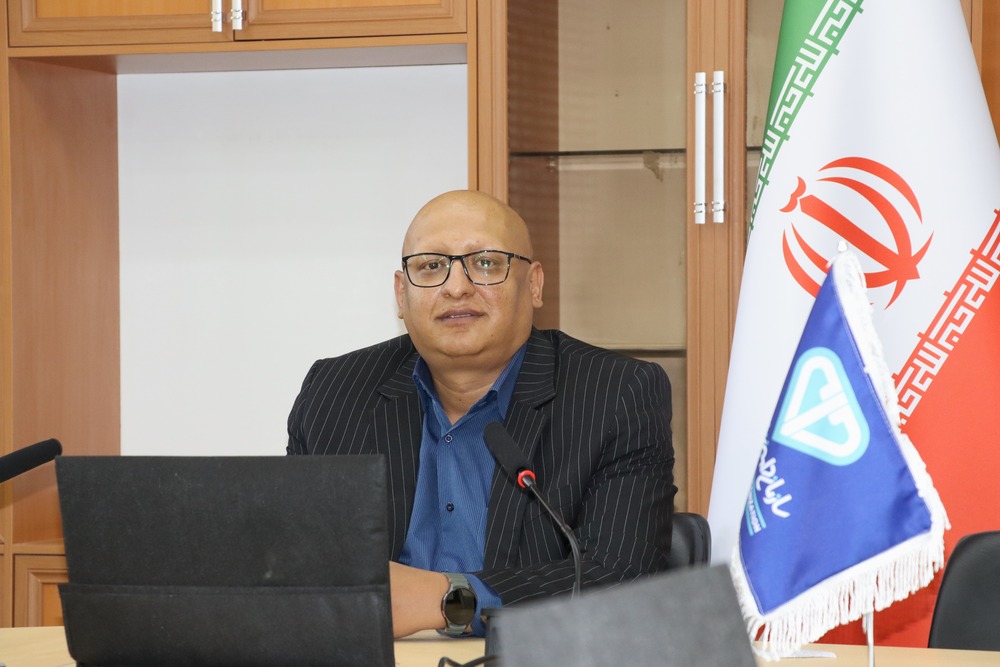 دکتر  پویا امجدی